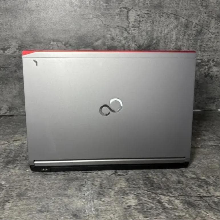 ★Windows11 最新オフィス2024 SSD　初期設定済すぐつかえます★富