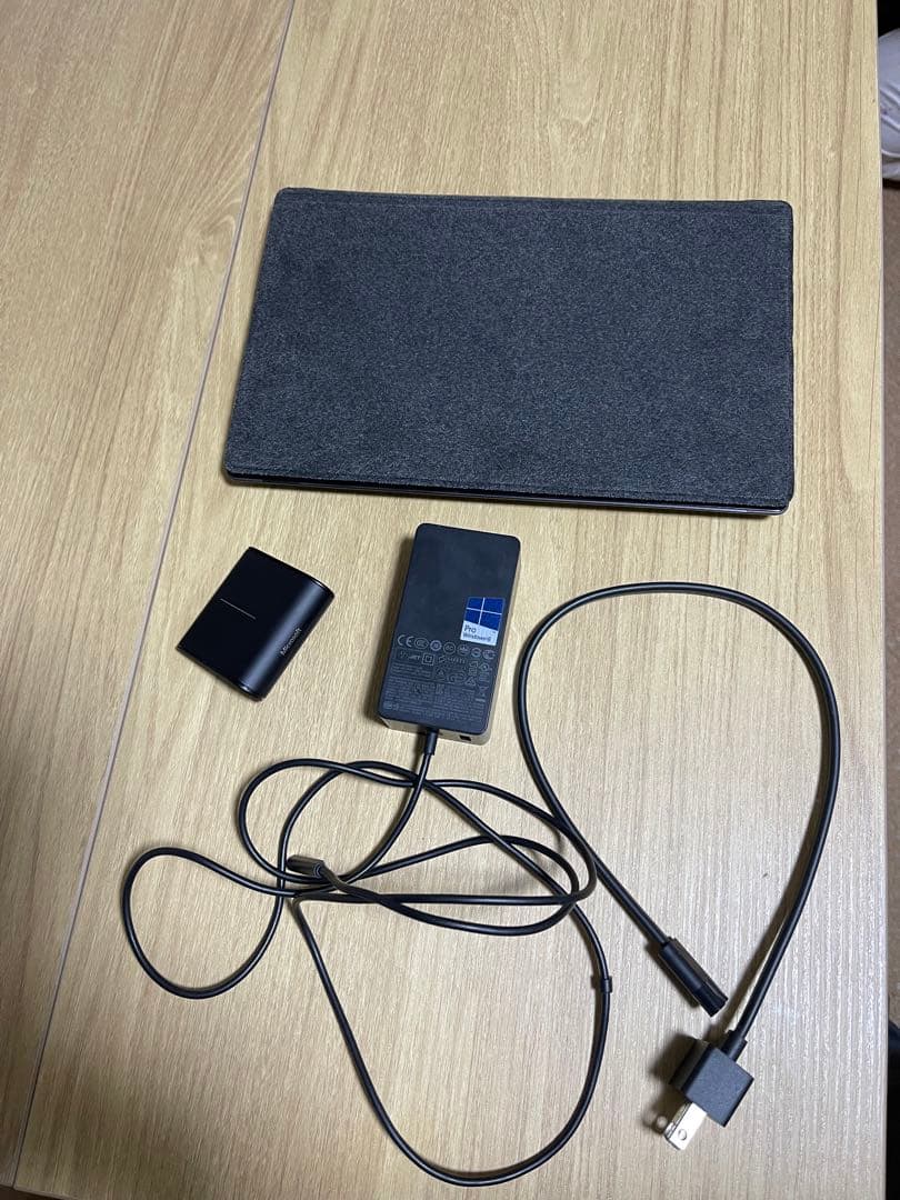 Surface model1514 Type Cover付き256GB R4GB