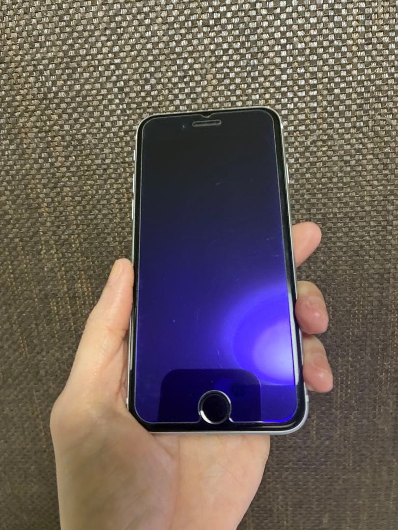 Apple iPhone SE (第2世代) ホワイト本体 スマホ