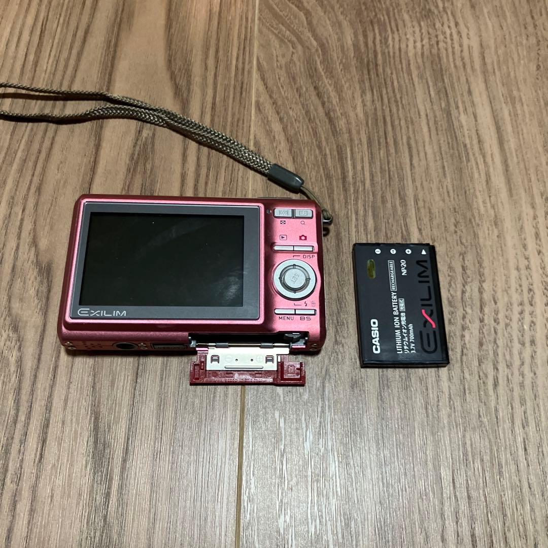 CASIO EXILIM EX-Z75 ピンク デジカメ　コンデジ　ジャンク品