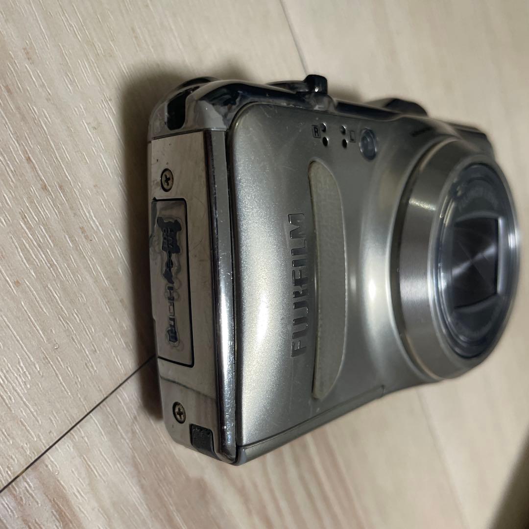 FUJIFILM Finepix F600 EXR シャンパンゴールド