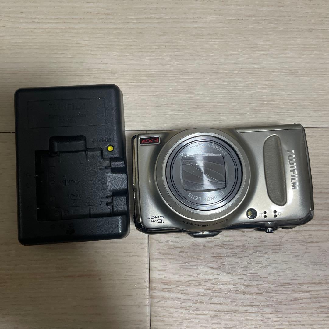 FUJIFILM Finepix F600 EXR シャンパンゴールド