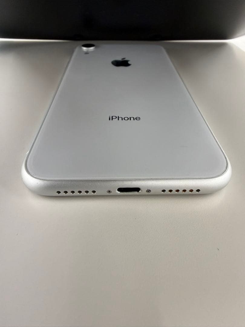iPhoneXR美品64Gホワイト