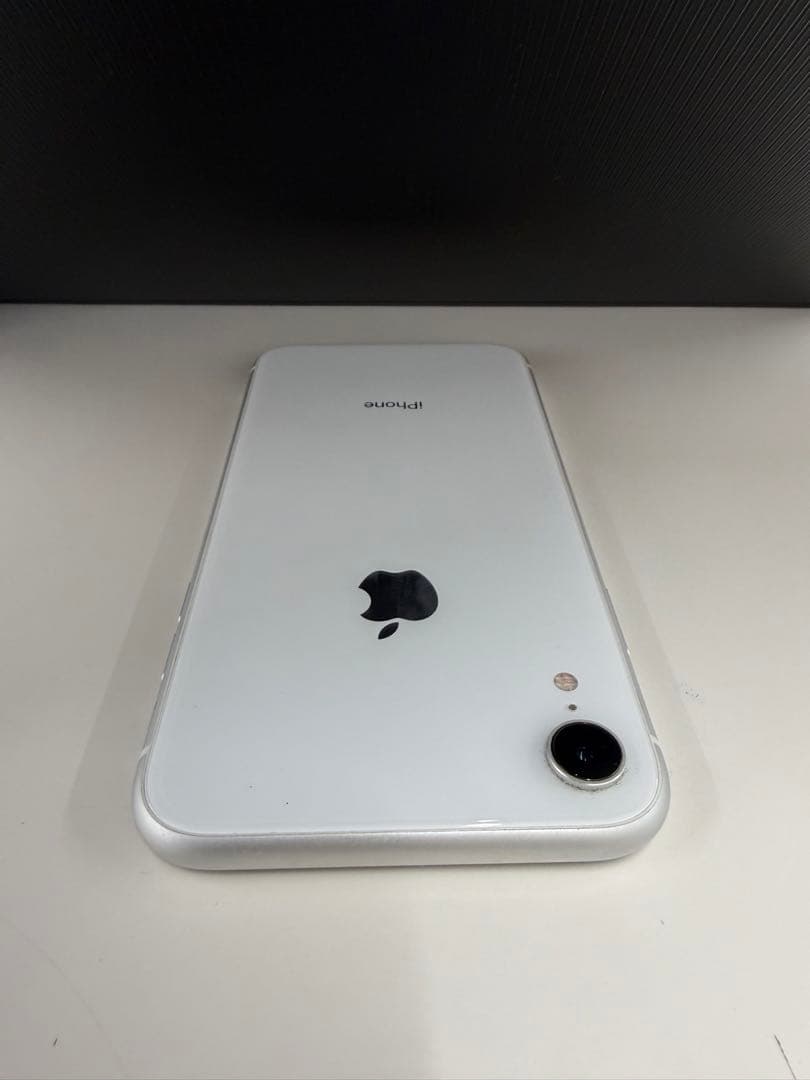 iPhoneXR美品64Gホワイト