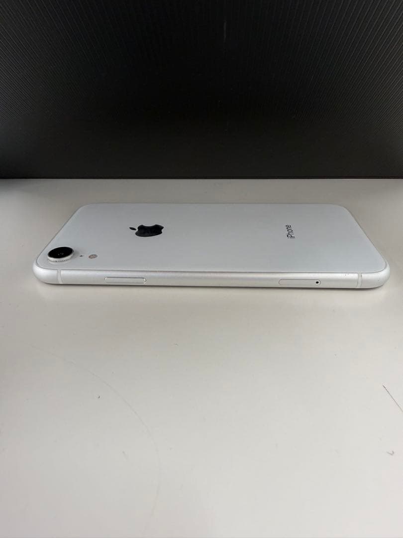 iPhoneXR美品64Gホワイト
