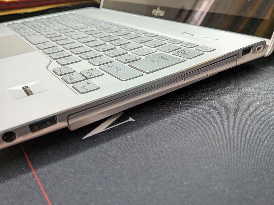 富士通 SH90/P タッチパネル Windows11, SSD高速!!