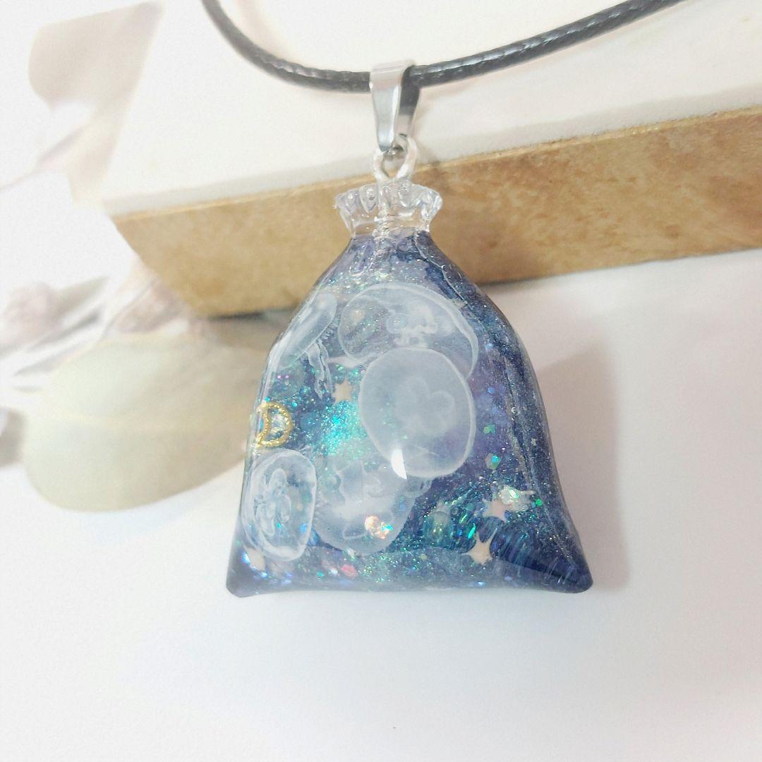 レジン　ハンドメイド　ネックレス　ペンダント