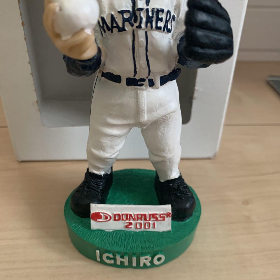 イチロー　2000体限定フィギュア　ボブルヘッド　カード付き