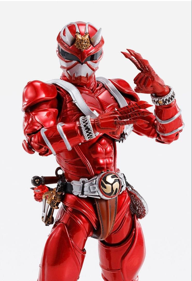 S.H.Figuarts（真骨彫製法） 仮面ライダー響鬼紅