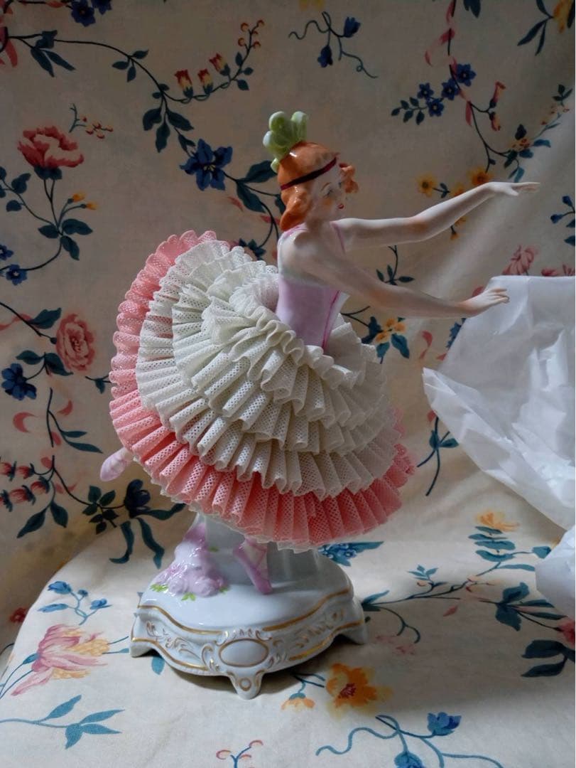ジッツェンドルフ　フィギュリン　ドレスデン　レース人形　陶器人形　大き目