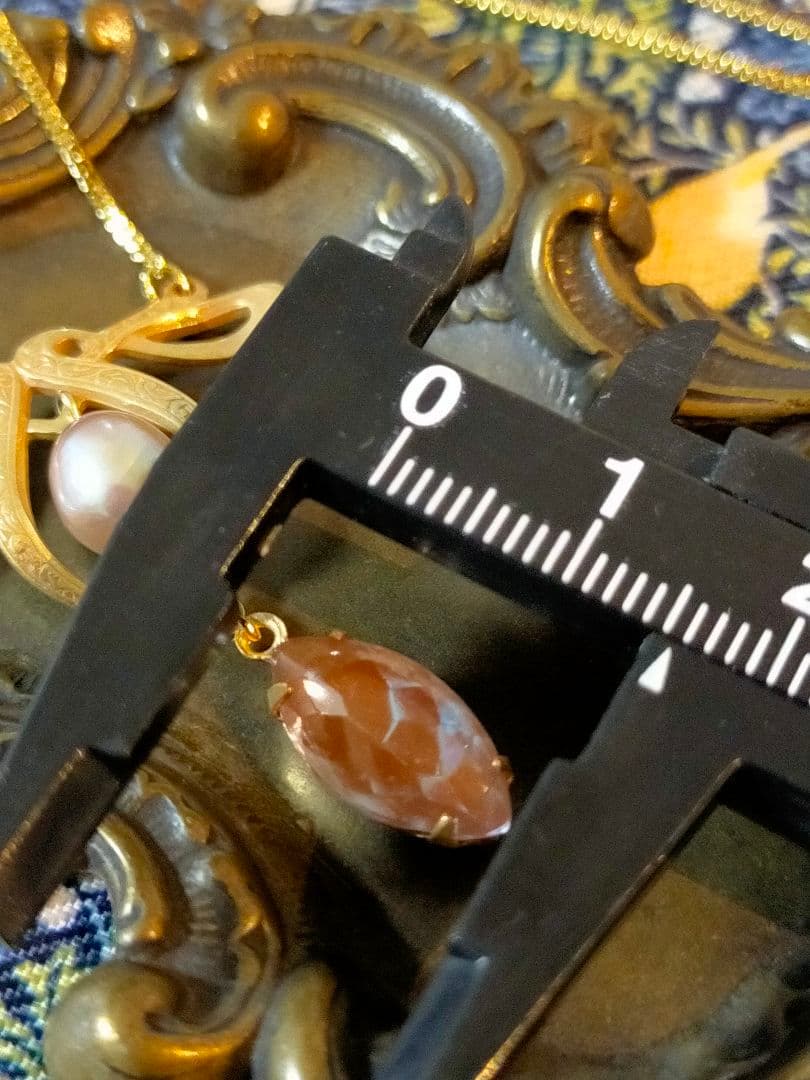 ヴィンテージサフィレット　アンティーク調ネックレス