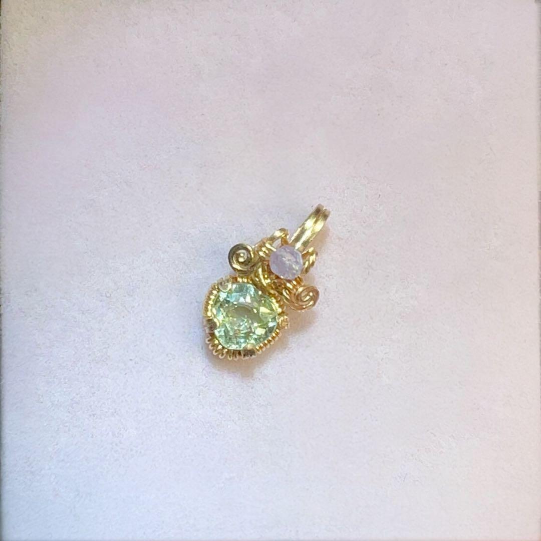 天然石　グリーンサファイア　ワイヤーラッピング　ペンダントトップ 14kgf