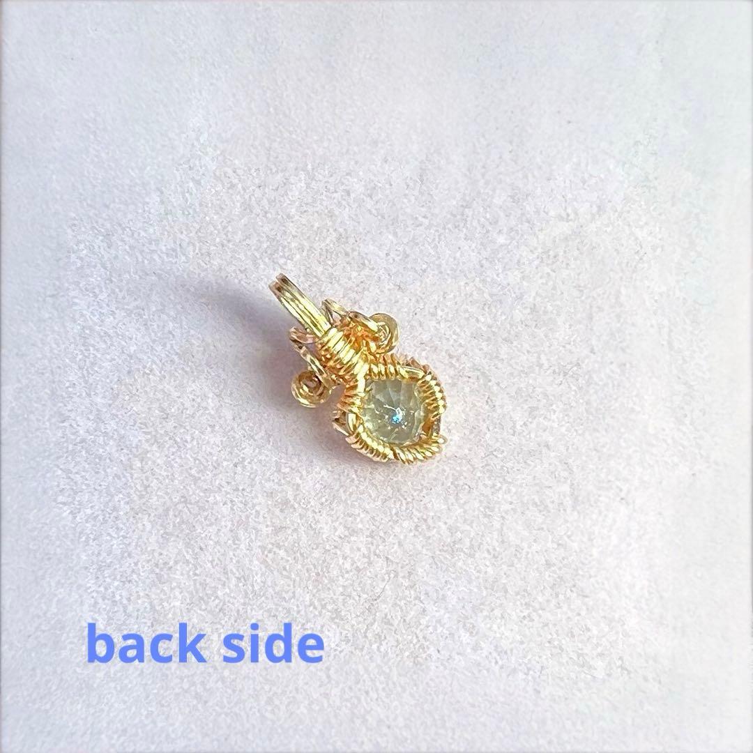 天然石　グリーンサファイア　ワイヤーラッピング　ペンダントトップ 14kgf