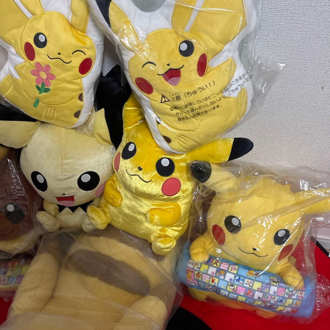 ポケモン　ピカチュウ、イーブイ　大きいぬいぐるみ　いろいろまとめ売り！　8種類