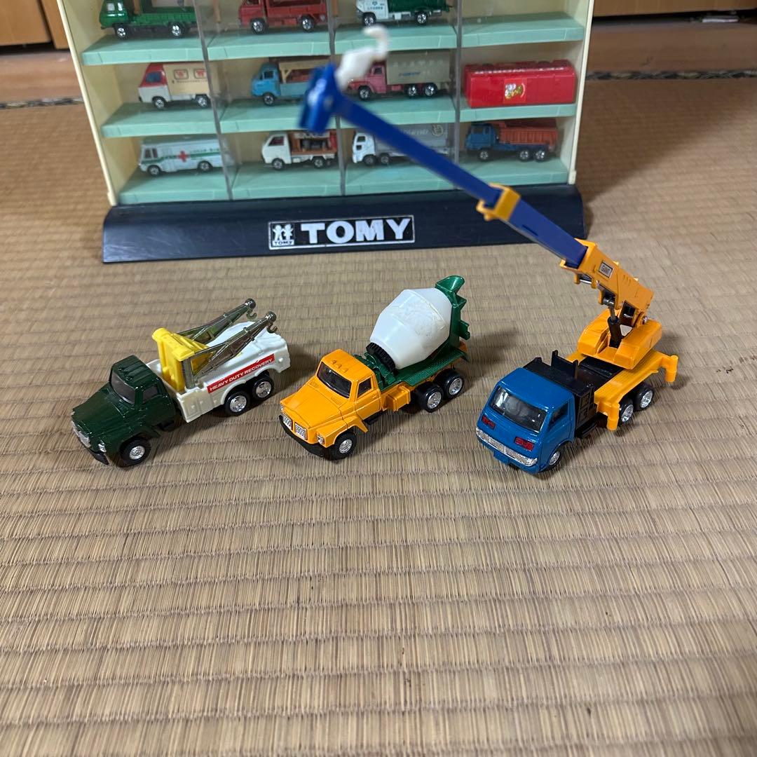TOMICA店頭用ディスプレイショーケース+ミニカー42台セット コレクション