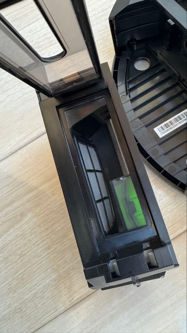 【ジャンク】iRobot ルンバ i7+ （ロボット掃除機本体＋ゴミ収集機）