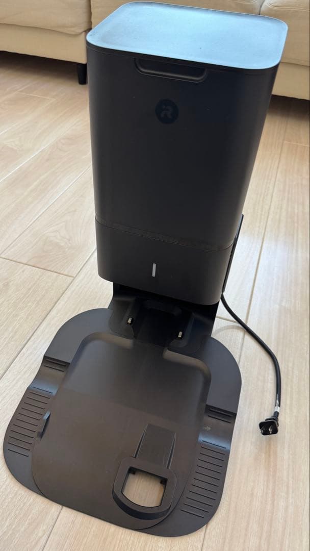 【ジャンク】iRobot ルンバ i7+ （ロボット掃除機本体＋ゴミ収集機）