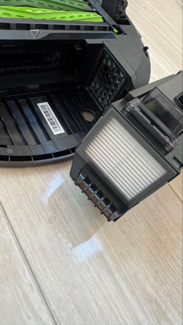 【ジャンク】iRobot ルンバ i7+ （ロボット掃除機本体＋ゴミ収集機）