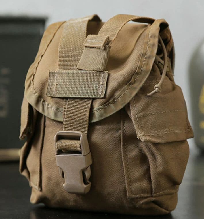 非売 アメリカ製 ESS プロファイルNVG ゴーグル 迷彩ユーティリティポーチ