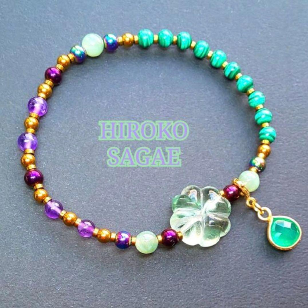 宝石質 チャーム付 フローライト マラカイト お洒落 パワーストーンブレスレット