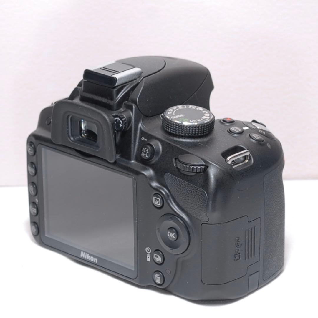 新品級✨Nikon D3200✨シングルレンズ✨初心者向け✨少シャッター