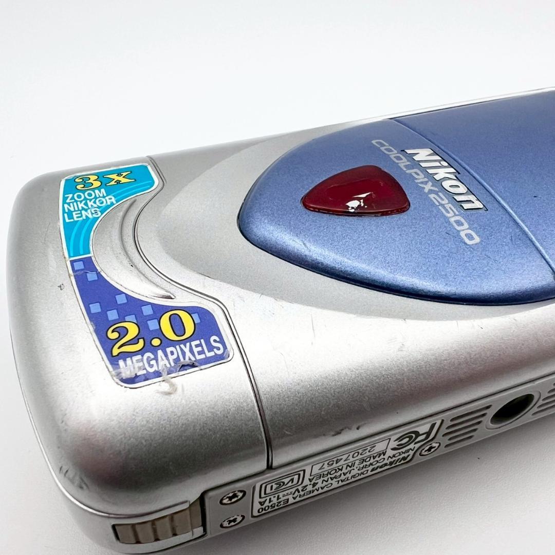 【完動品】Nikon COOLPIX 2500 コンデジ シルバー 動作確認済