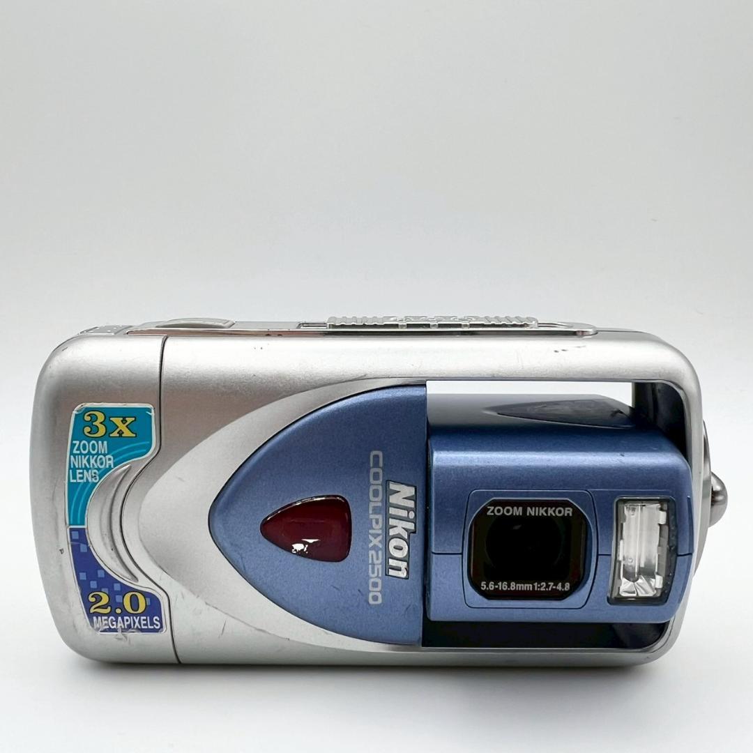 【完動品】Nikon COOLPIX 2500 コンデジ シルバー 動作確認済