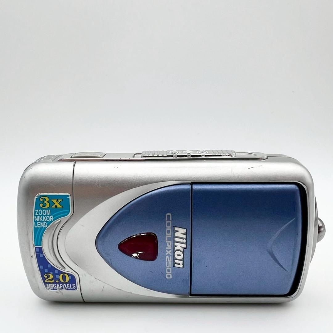 【完動品】Nikon COOLPIX 2500 コンデジ シルバー 動作確認済