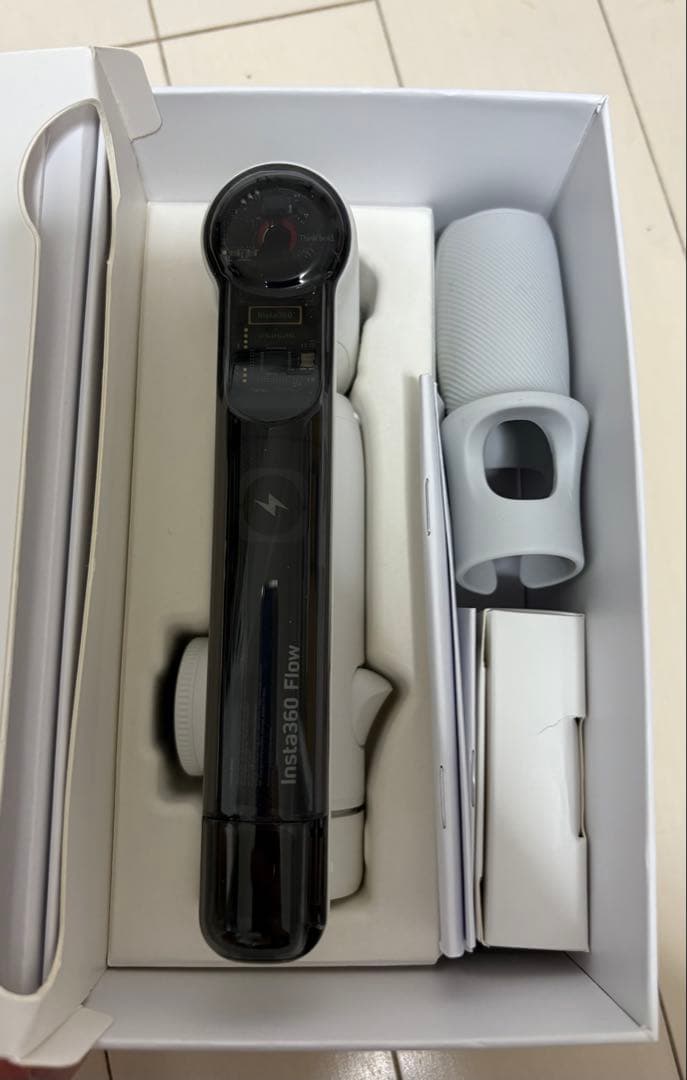 【かいじゅん】　Insta360 flow スマホスタビライザー