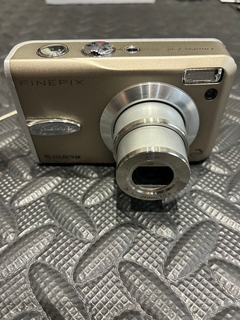 中古品★FUJIFILM FinePix F30コンパクトデジタルカメラ