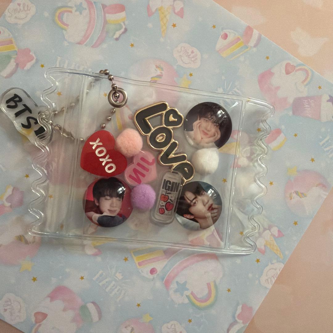 【BTS】アクリルブローチ♡専用