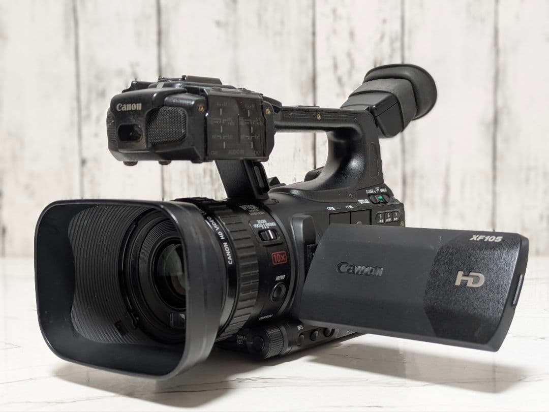 Canon　XF105