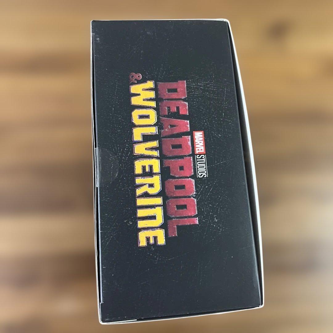 開封品　デッドプール　MARVEL フィギュア