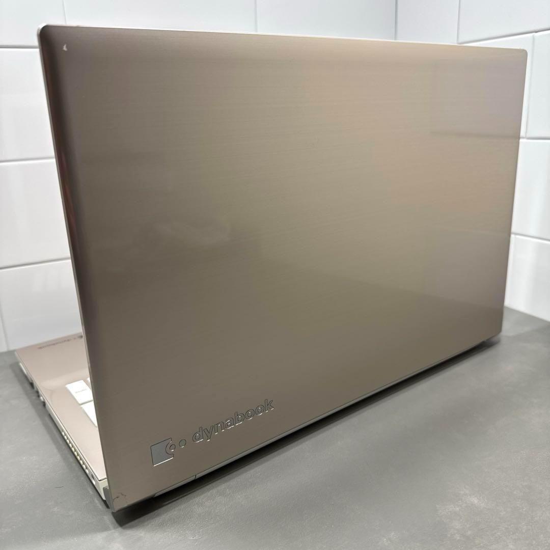 【高性能】東芝サテンゴールド☘️corei7☘メモリ16GB☘️SSD512GB