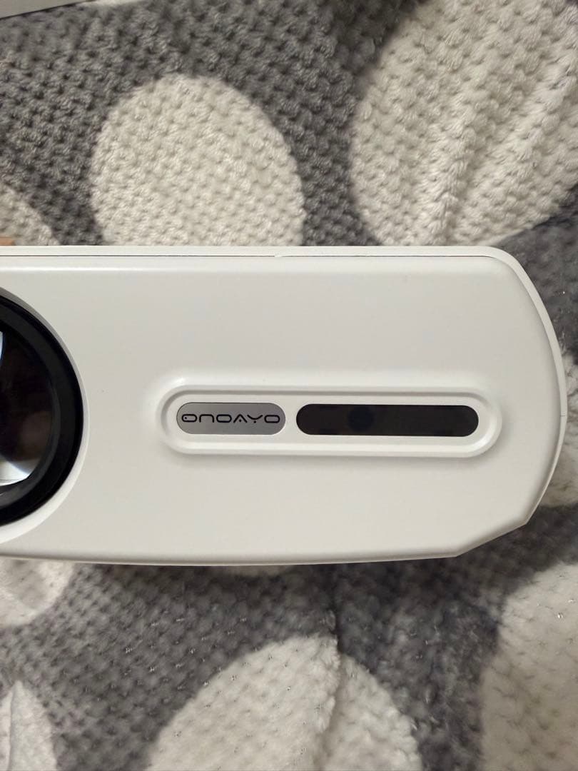 ONKYO ホワイト プロジェクター 本体