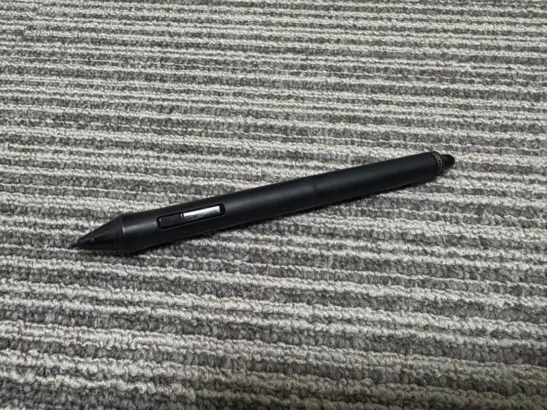 Wacom Intuos Pro Medium PTH-651 ペンタブレット