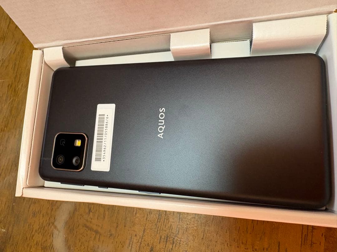 AQUOS sense4 basic 黒