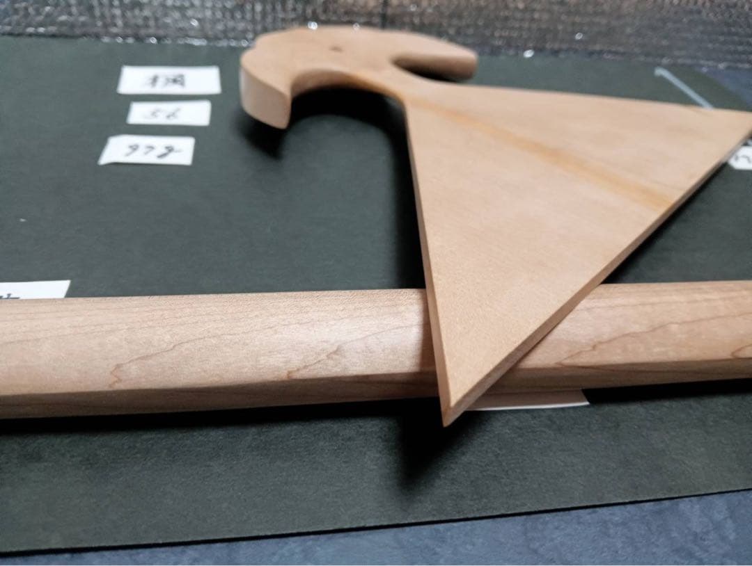 〔56〕薩摩琵琶用 撥・楓（26.6cm）