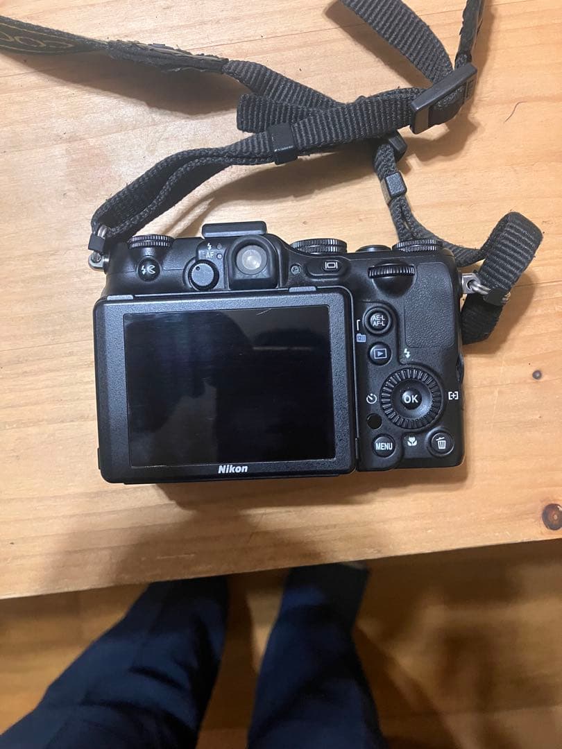 Nikon コンパクトデジタルカメラ 背面液晶・操作ダイヤル付き