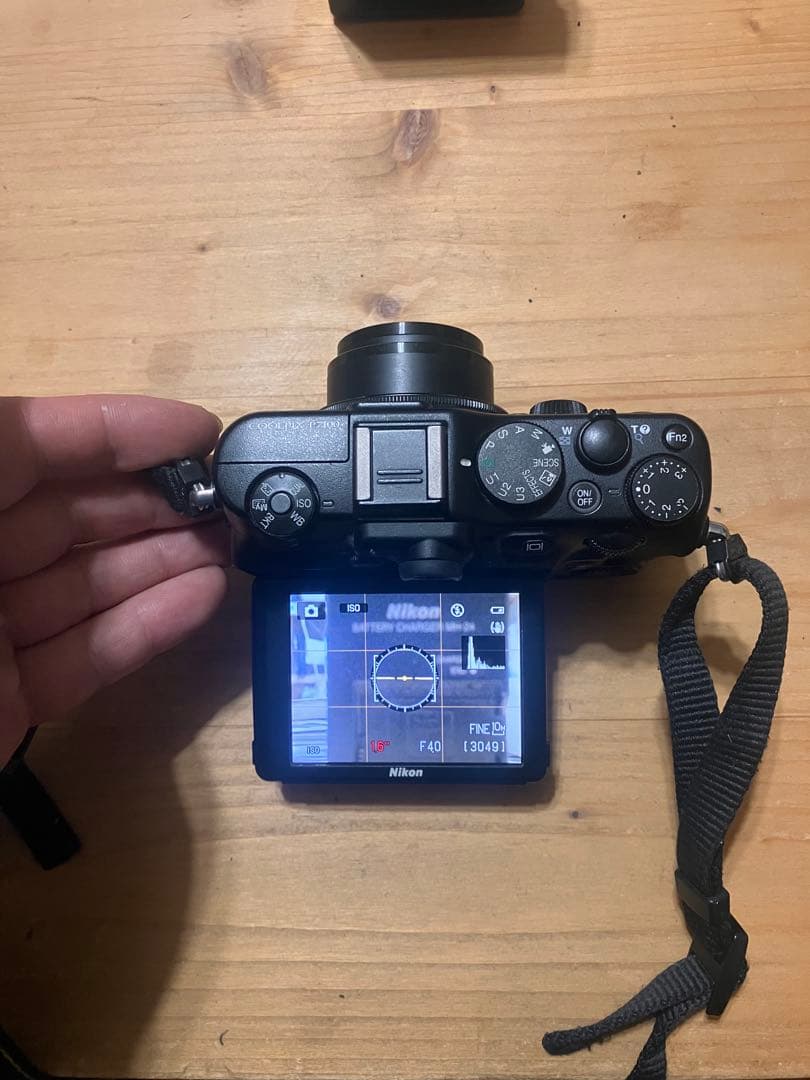 Nikon コンパクトデジタルカメラ 背面液晶・操作ダイヤル付き