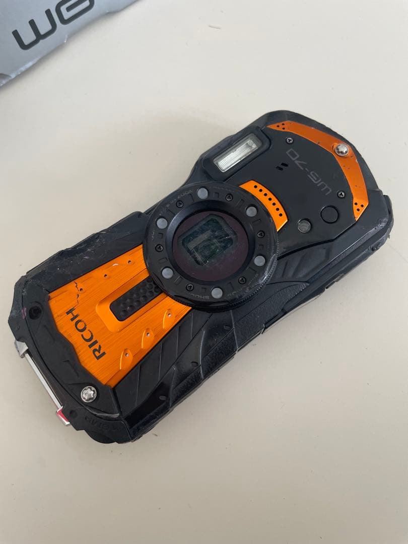 ジャンク　RICOH WG-70 コンパクトデジタルカメラ　オレンジ　防水