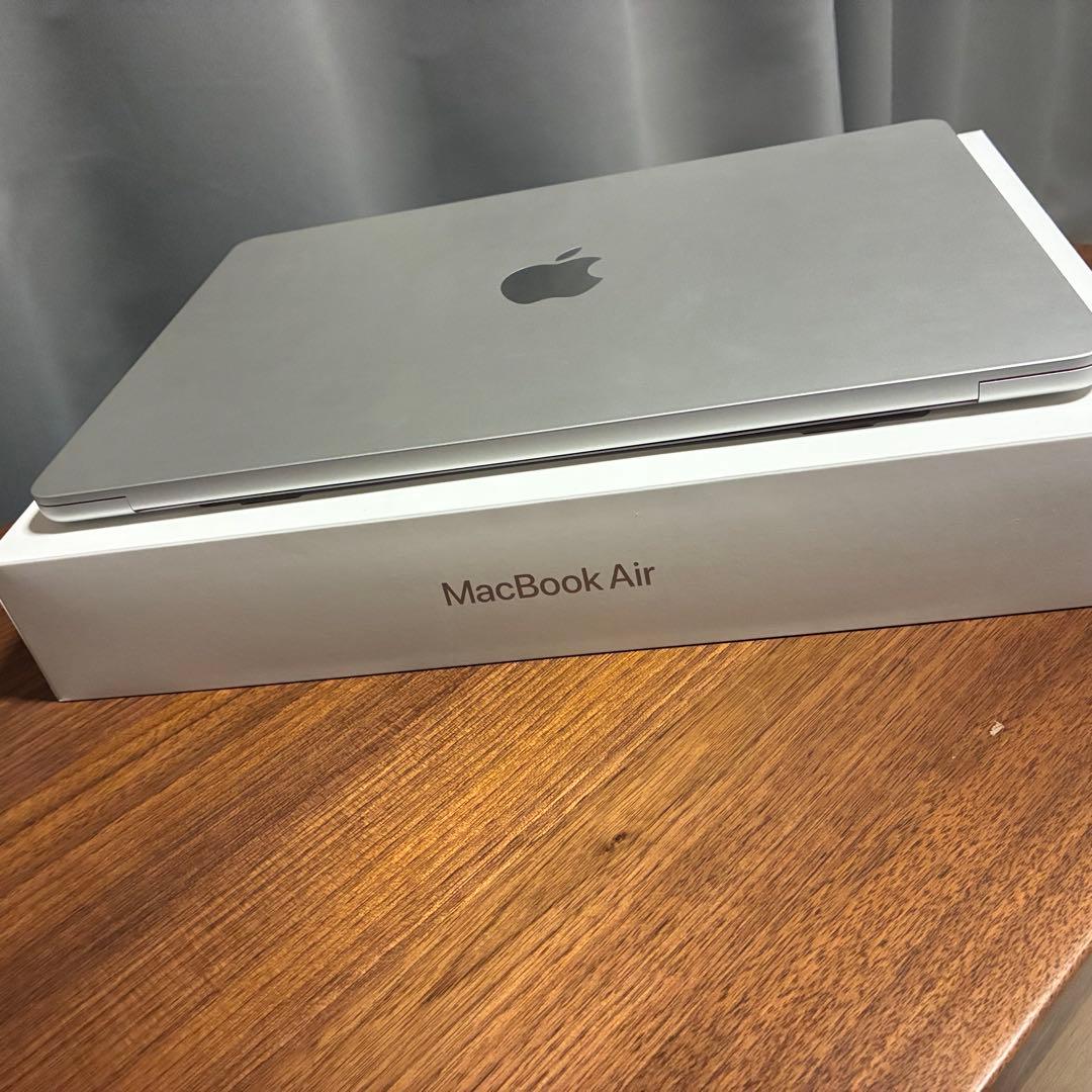 【2025年購入・美品】MacBook Air M3 13インチ US配列
