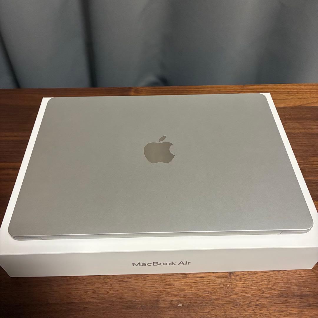 【2025年購入・美品】MacBook Air M3 13インチ US配列