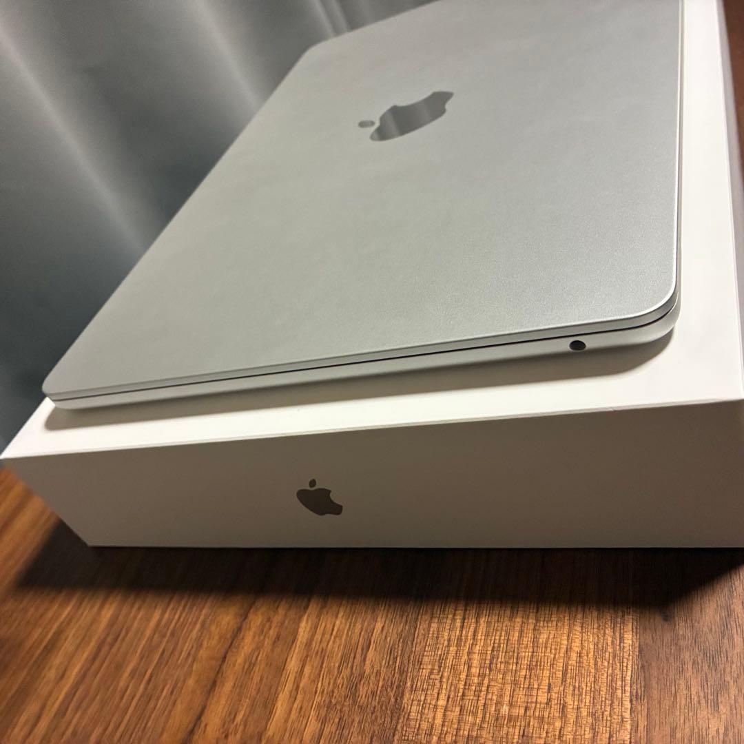 【2025年購入・美品】MacBook Air M3 13インチ US配列