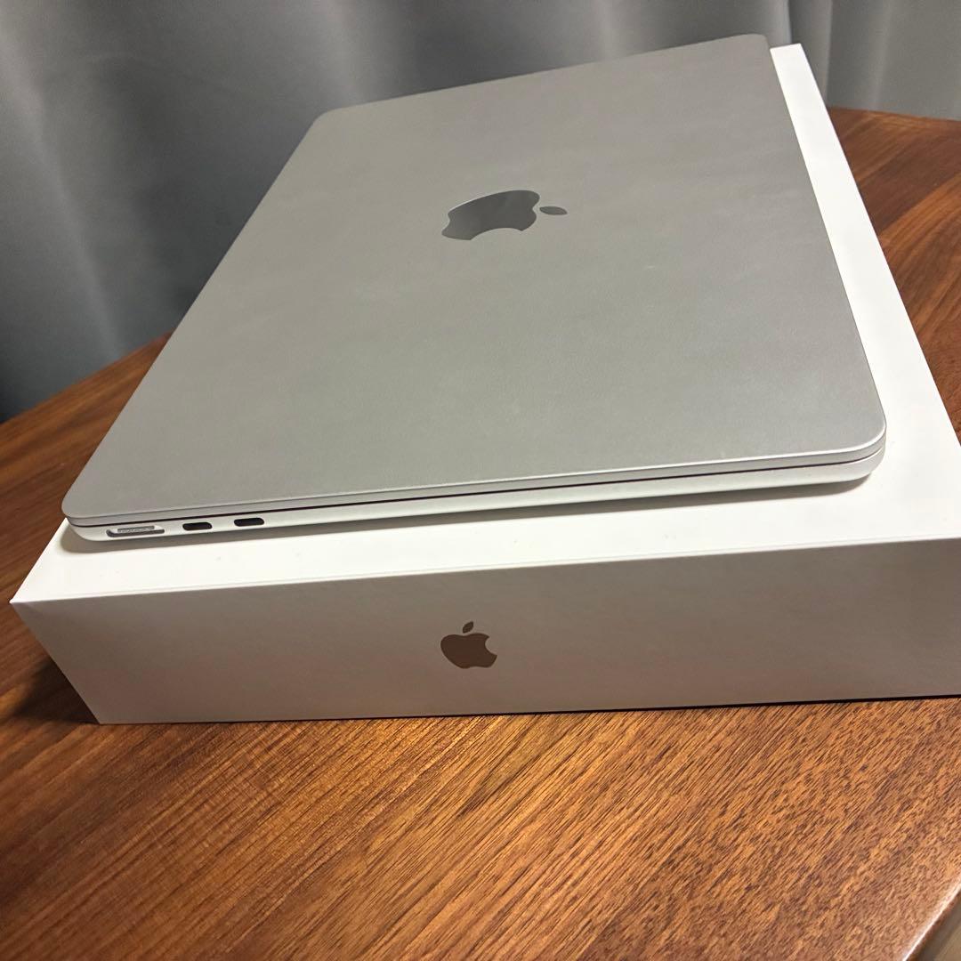 【2025年購入・美品】MacBook Air M3 13インチ US配列