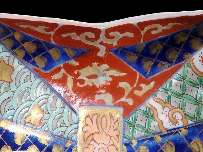 古伊万里　金襴手　波千鳥に幾何学紋の図　熨斗型変形皿　２枚E603AS-fbsj