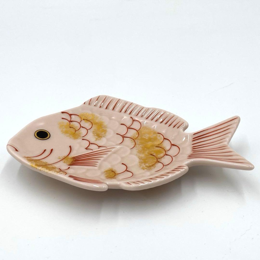 【新品】【大人気】有田焼幸楽窯　錦金叩鯛形銘々皿　紅白2枚セット