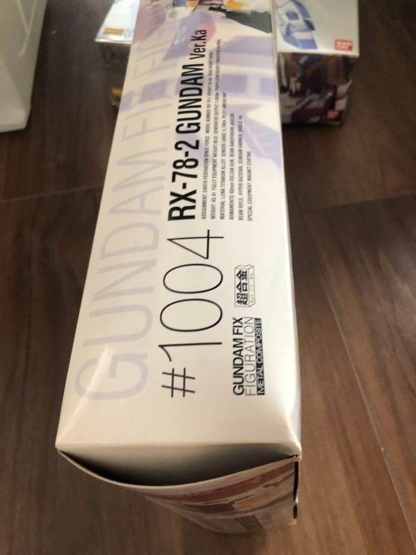 バンダイ　ガンダム　1004