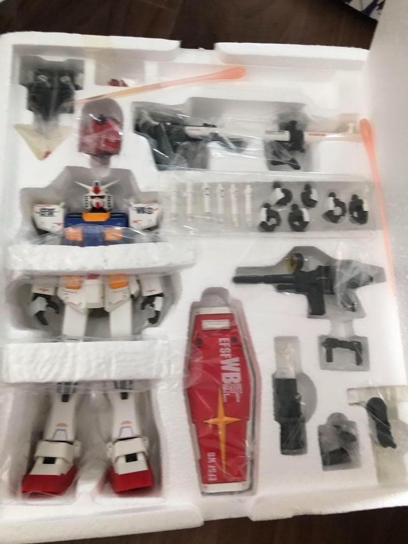バンダイ　ガンダム　1004