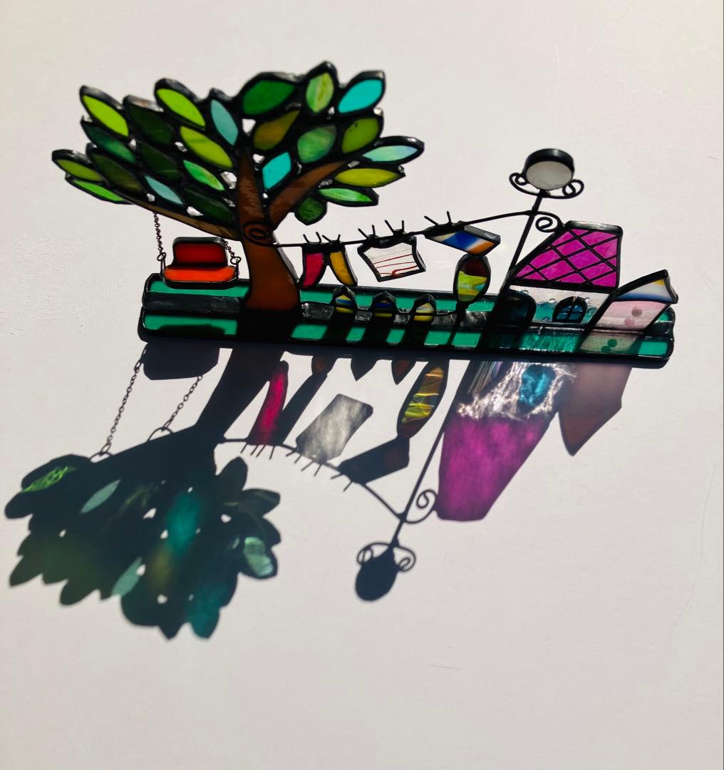 ステンドグラス 小さなまちの物語　ブランコゆらゆら